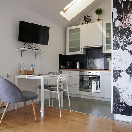 Timegoesslow Cozy Attic City Center Тихи Екстер'єр фото