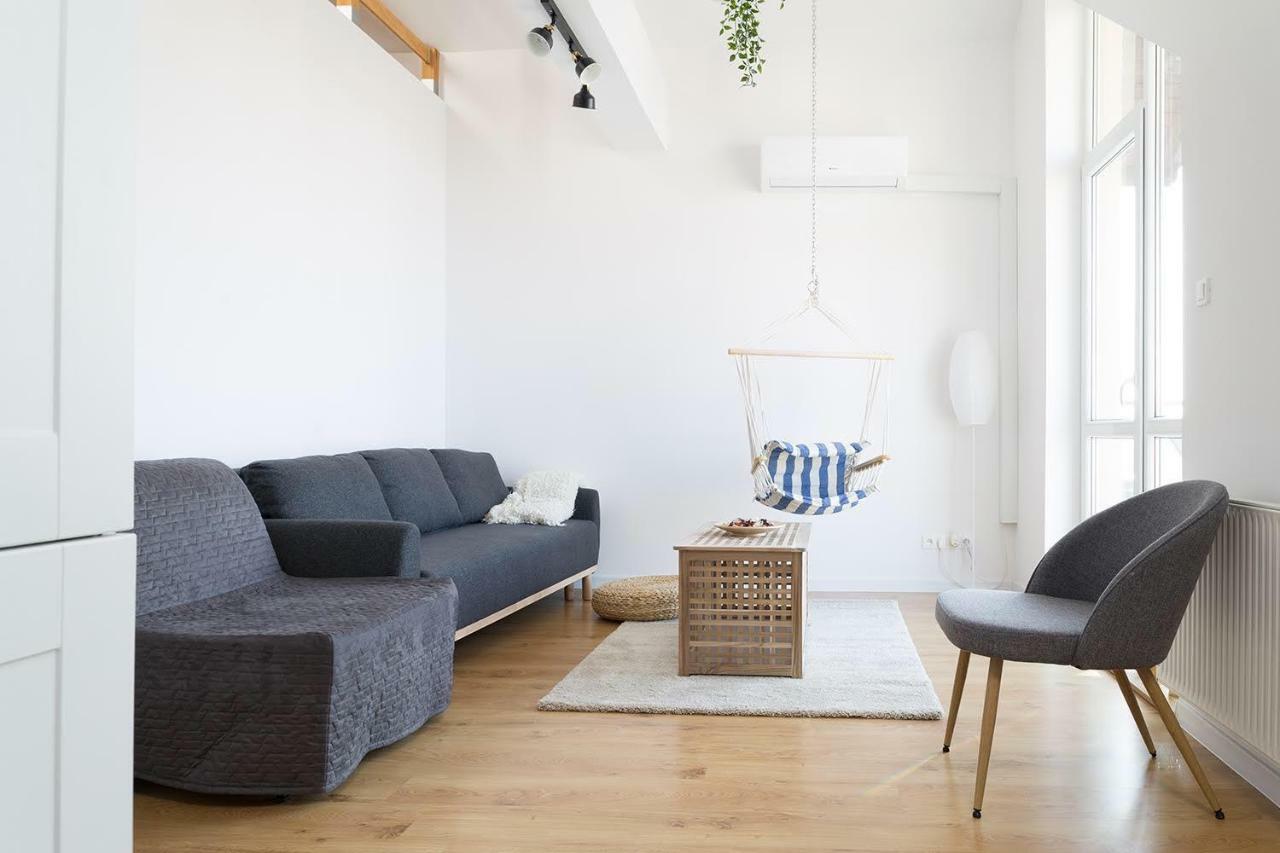 Timegoesslow Cozy Attic City Center Тихи Екстер'єр фото